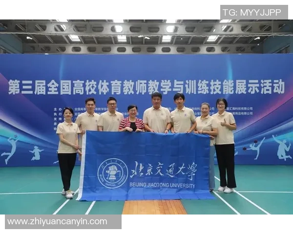 广州羽毛球队技术解析:从基础训练到比赛策略的全方位探讨 广州羽毛球队技术解析:从基础训练到比赛策略的全方位探讨