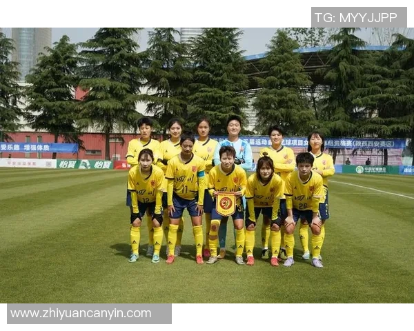 足球明星在商场的精彩瞬间大集合高清图片展示与背后故事分享 足球明星在商场的精彩瞬间大集合高清图片展示与背后故事分享