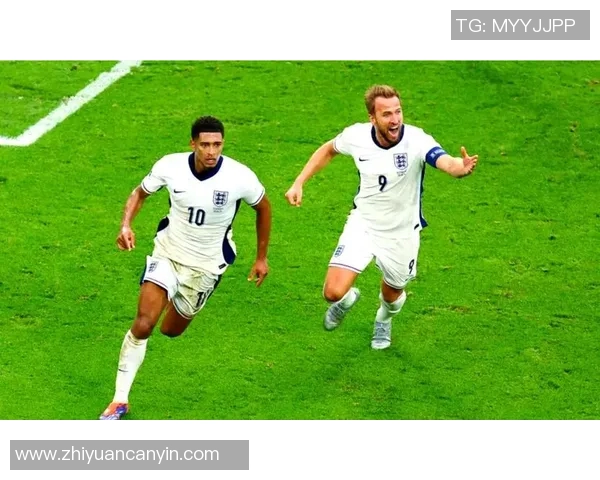 足球明星精彩射门瞬间汇聚活动精彩回顾与精彩图片展示 足球明星精彩射门瞬间汇聚活动精彩回顾与精彩图片展示